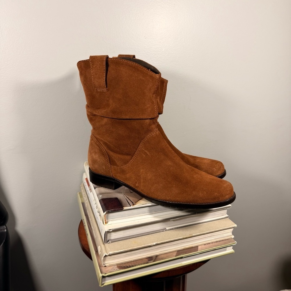 LL Bean Slouch Tan Cognac Nubuck Suede Size 10 Women’s Ankle Boots